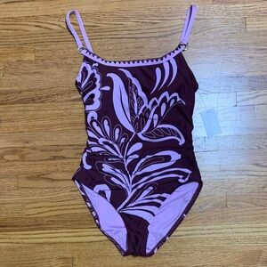 La Blanca swimsuit - purple one piece bathing suit Fiji flora lingerie mio sz 6